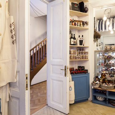 Bacania Veche redecorată în stilul Provence de către Atelier507