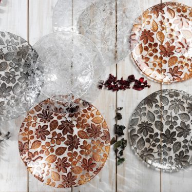 Culori calde, stralucitoare si pretioase pentru Craciun