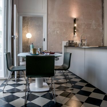 Designul modern integrat într-o casă istorică